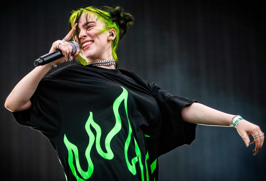 Billie Eilish in very happy mood