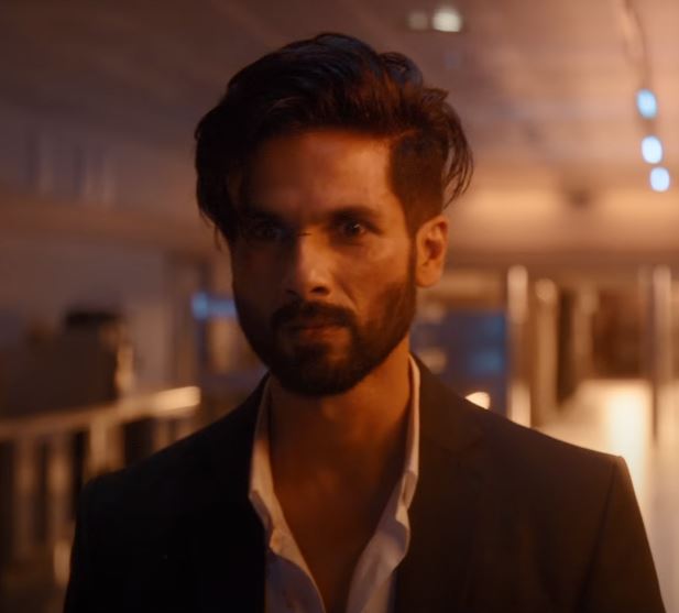 Shahid Kapoor as Bloody Daddy in Angry mood