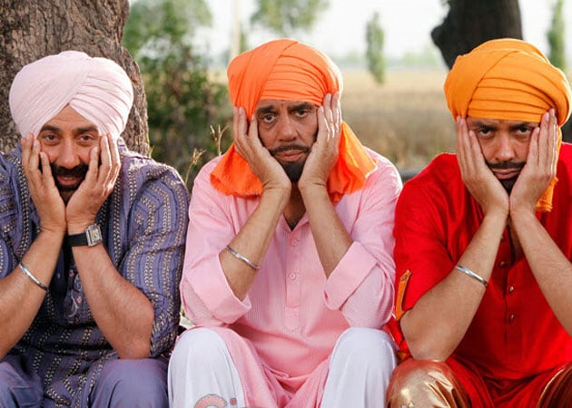 Sunny Dharmendra and Bobby Deol in Yamla Pagla Deewana