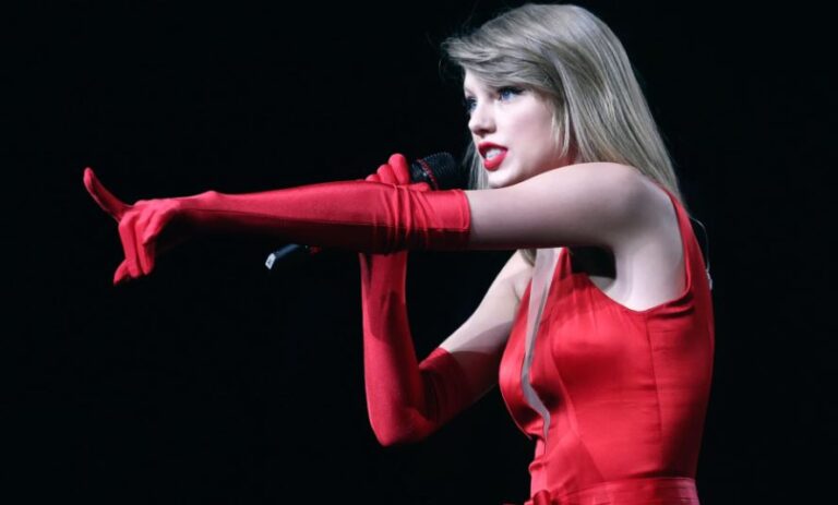 Taylor Swift New Album The Life of a Showgirl Announced