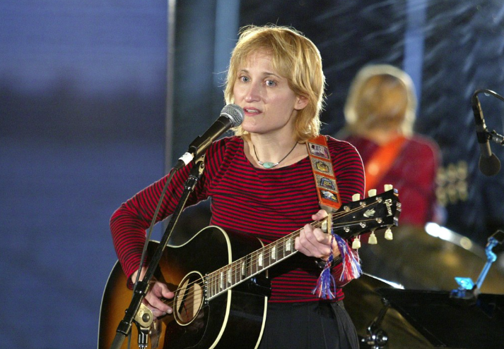 Jill Sobule American singer-songwriter of 'Supermodel' and 'I Kissed a Girl' died at 66 in Minneapolis house fire