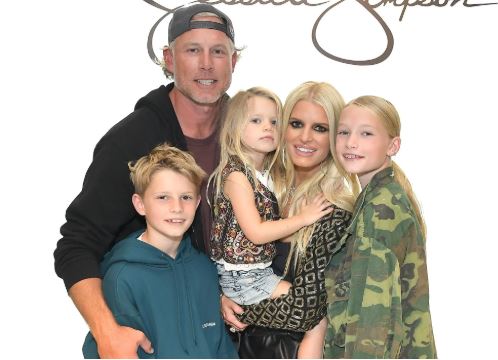 Jessica and Eric with children