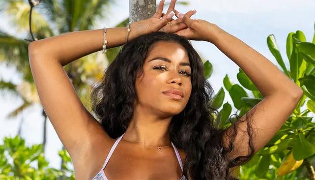 amaya espinal biography