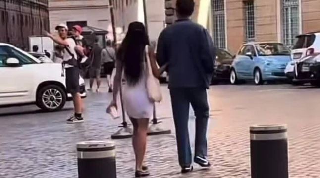 Zoe Kravitz and Harry Styles spotted together